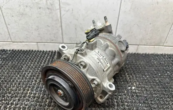 Volvo S60 Air conditioning (A/C) compressor (pump) P31469968