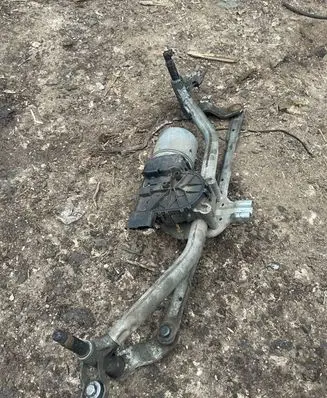 Peugeot 207 Front wiper linkage and motor 9650380780 3397020769 94338R01