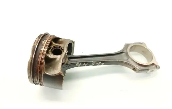 Mercedes-Benz B W247 Piston with connecting rod 
