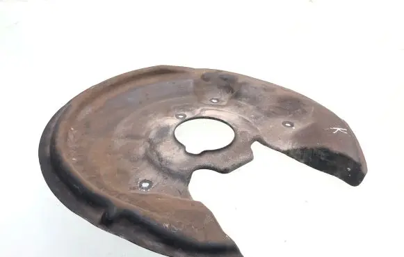 Volkswagen PASSAT B6 Rear brake disc plate dust cover 3C0615611H