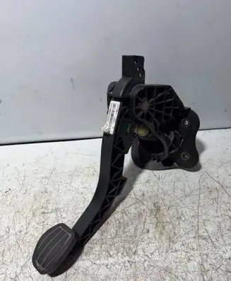 Peugeot 308 Clutch pedal 9676728880 96767288800 1083BEE