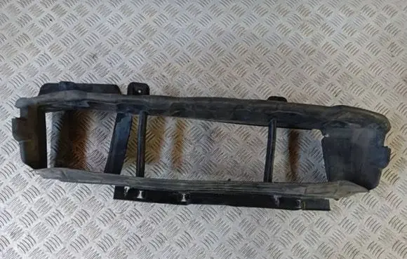 Ford Focus Intercooler air guide/duct channel F1EB8314AB