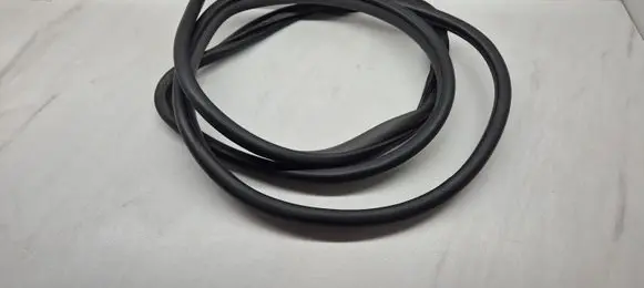 Toyota Prius (XW30) Front door rubber seal 