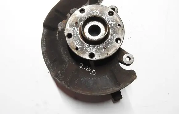 Suzuki SX4 Stub axle 23423xcv