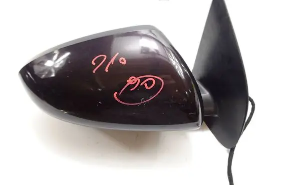 Nissan Qashqai+2 Front door electric wing mirror asd