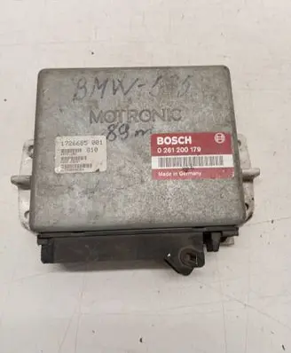 BMW 5 E34 Engine control unit/module 0261200179