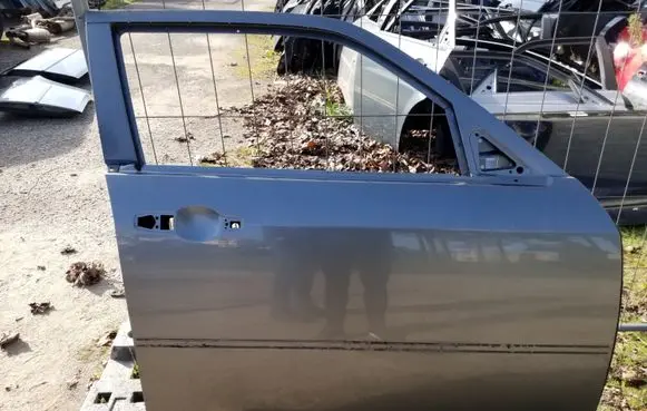 Chrysler 300 - 300C Front door