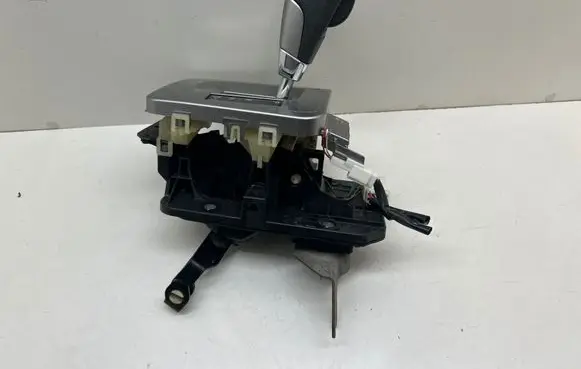 Subaru Impreza IV Gear shifter/selector 