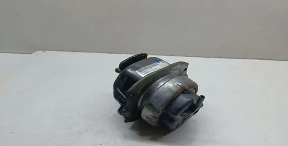 BMW X5 E70 Engine mount bracket 6795417