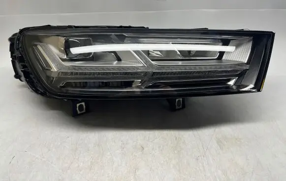 Audi Q7 4L Headlight/headlamp 4M0941034