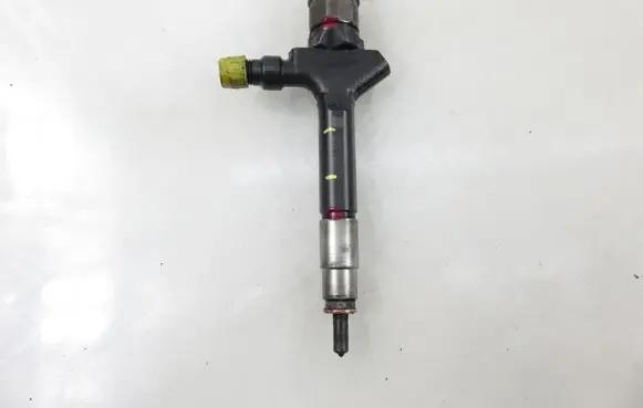 Mazda 5 Fuel injector RF8G13H50