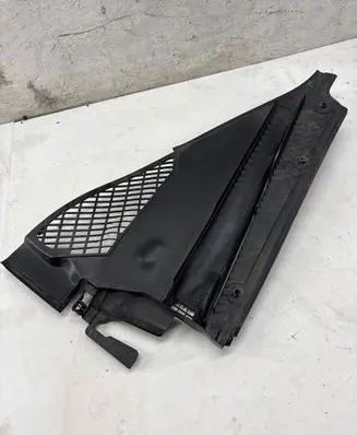 BMW 2 F22 F23 Wiper trim 19074910