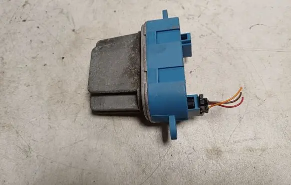 Volkswagen Touareg I Heater blower motor/fan resistor 7L0907521