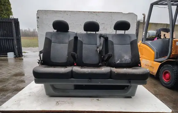 Opel Vivaro Second row seats 