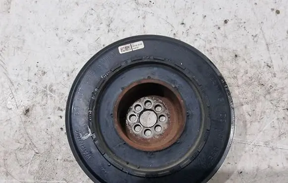 Volkswagen Touareg II Crankshaft pulley 059105251BB 03081031