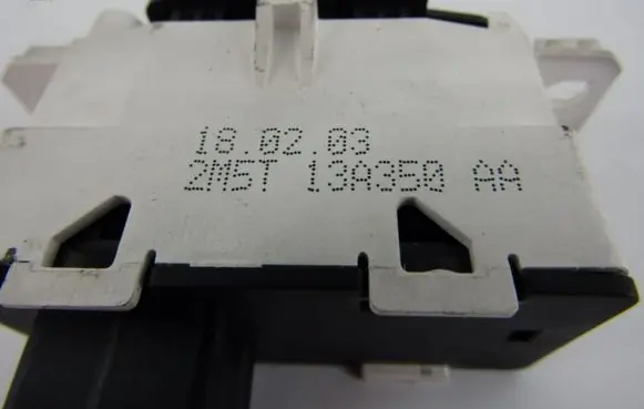 Ford Focus Hazard light switch 2M5T13A350AA
