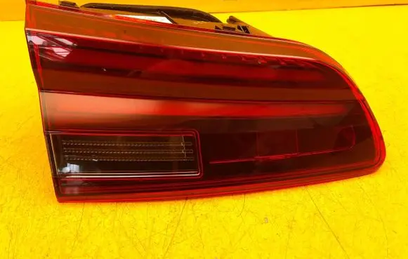 Citroen C5 X Rear/tail lights 9834936280