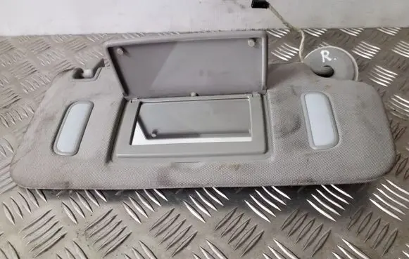Opel Mokka Sun visor