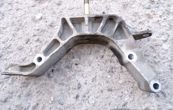Fiat Grande Punto Gearbox mounting bracket 46743001