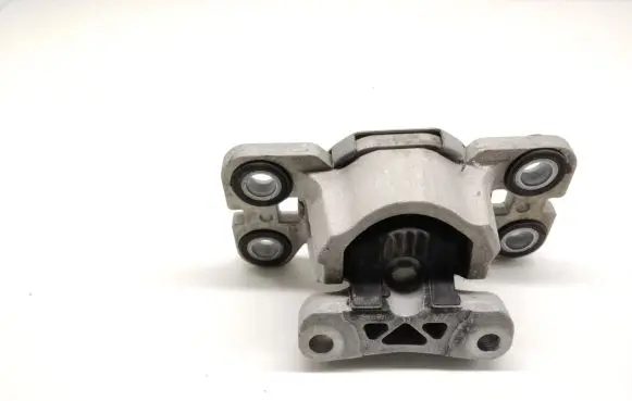 Land Rover Discovery Sport Engine mount bracket Ej327m121ad