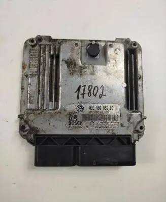 Volkswagen Golf V Engine control unit/module 03C906056DD 0261S02305