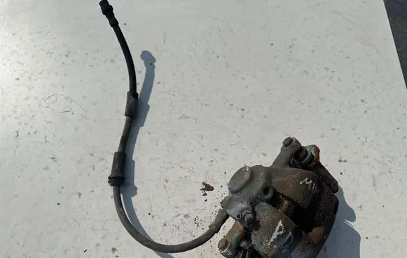 Mini Cooper Hatch Hardtop Front brake caliper