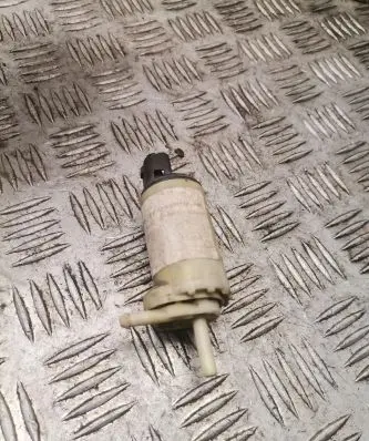 Volvo S70 V70 V70 XC Windscreen/windshield washer pump