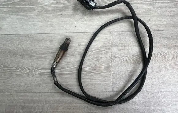 BMW 3 E92 E93 Lambda probe sensor 7558055