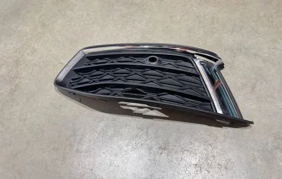 Audi A6 S6 C8 4K Front bumper lower grill 4K0807681C