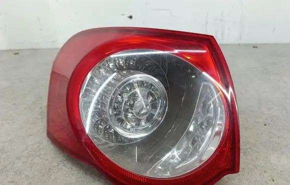 Volkswagen PASSAT B6 Rear/tail lights 