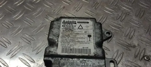 Renault Laguna I Airbag control unit/module 7700429613c 550629600
