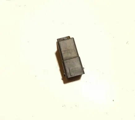 Peugeot 208 Glow plug pre-heat relay 9803299780 51299058A