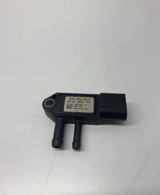 Volkswagen Transporter - Caravelle T5 Exhaust gas pressure sensor 076906051A 00387596 7009509001