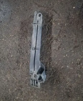 Alfa Romeo 159 Front bumper mounting bracket