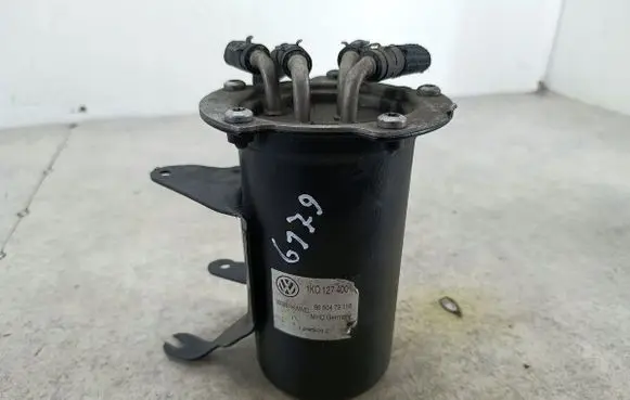Volkswagen Golf VI Fuel filter housing 