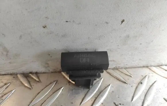 Skoda Octavia Mk2 (1Z) Passenger airbag on/off switch 1Z0919235C