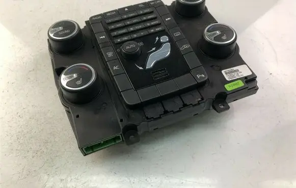 Volvo XC70 Climate control unit 30795265 K2159