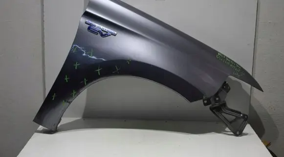 Mitsubishi Outlander Fender