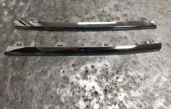 Volkswagen Multivan T6 Front grill 7E5853102-BILI 7E5853102 7E5853101