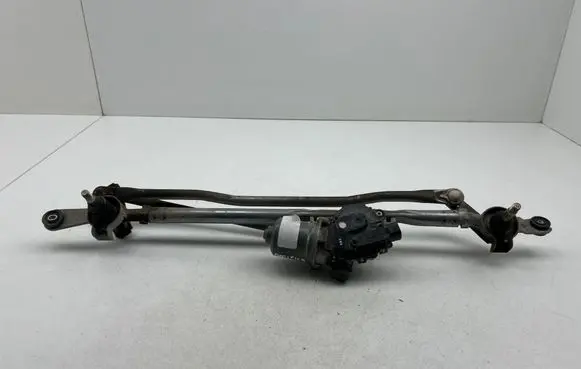 Chrysler Pacifica Front wiper linkage and motor 70113 68229327AB