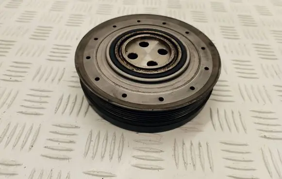 Opel Zafira C Crankshaft pulley 55491638