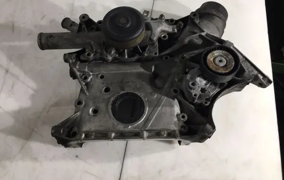 Mercedes-Benz Sprinter W906 Timing chain cover R6110151102