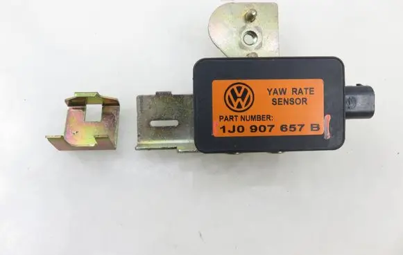 Volkswagen Golf IV ESP acceleration yaw rate sensor 10098001121 1J0907657B