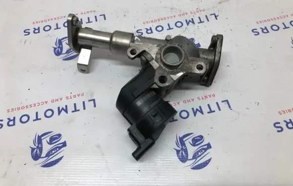 BMW 3 E90 E91 EGR valve 7563241