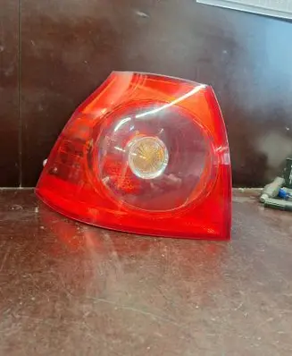 Volkswagen Golf V Rear/tail lights 1K6945095E 028490102B 00249581