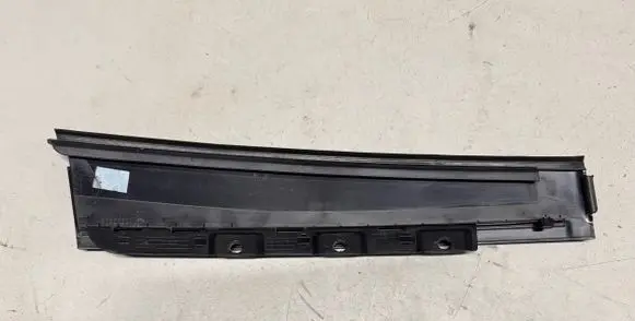 Audi A3 S3 8V Rear door glass trim molding 8V4839902 8V4839907