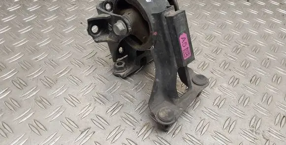 Toyota Auris E180 Gearbox mount 