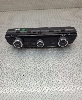 Opel Mokka B Climate control unit 9831889280