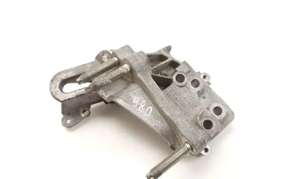 Ford Mondeo MK V Engine mounting bracket BM5G6F001EC