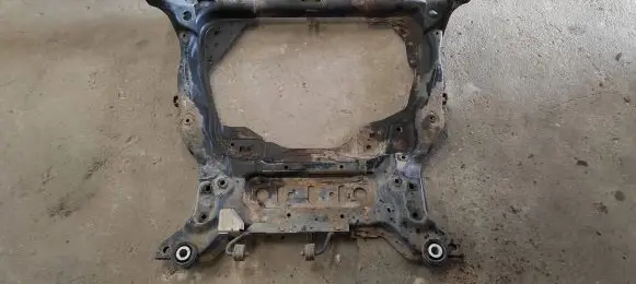 Land Rover Evoque I Front subframe